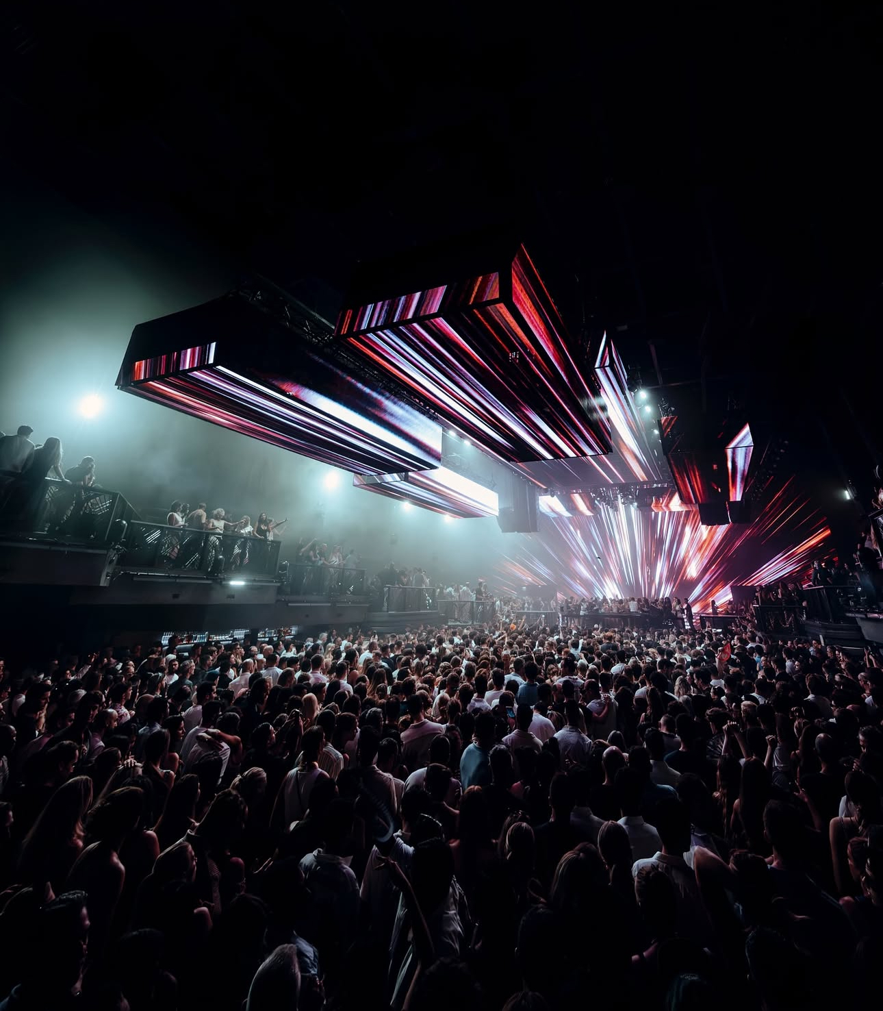 DAVID GUETTA - GALACTIC CIRCUS RED GRID STAGE